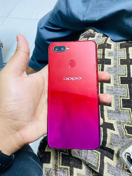 oppo f9 for sell penal change with box condition 10/9 0