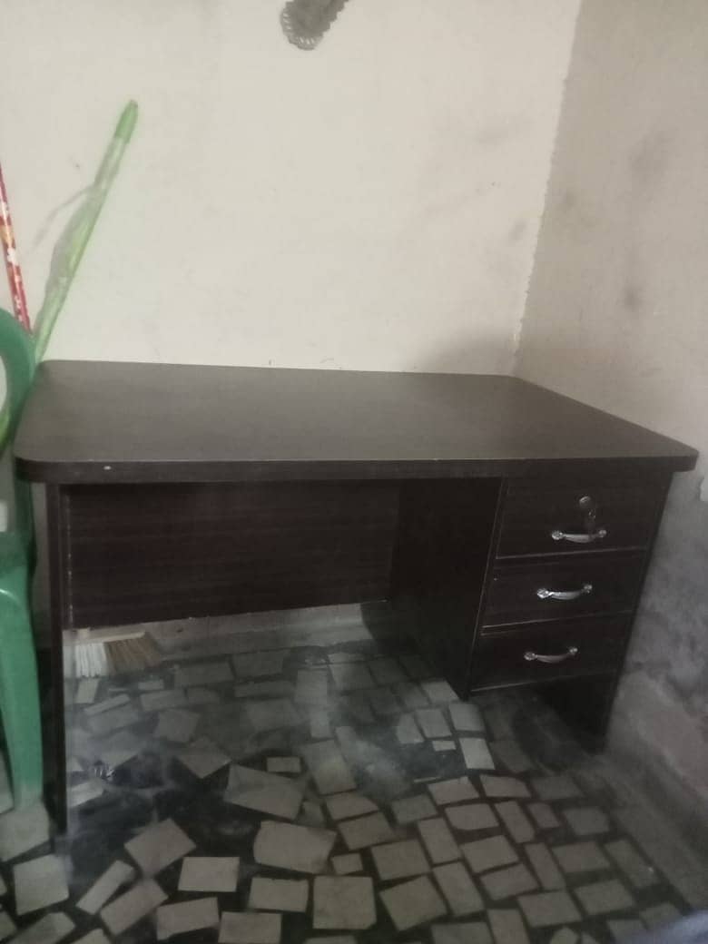Office Table For Sale 3