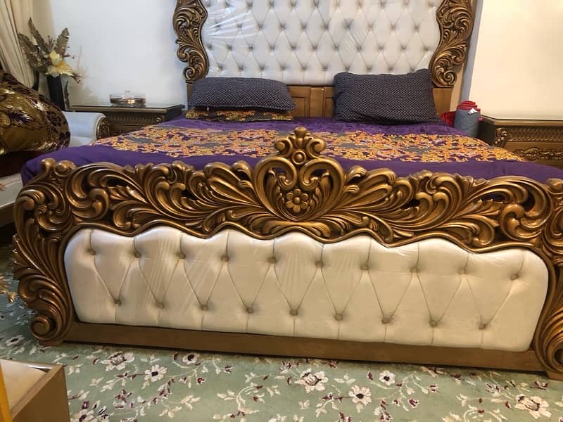 Double bed / bed set / Side Tables / Wooden Bed /king bed / luxury bed 12