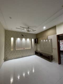 Architect Society 1 Kanal Uppar Portion Available For Rent
