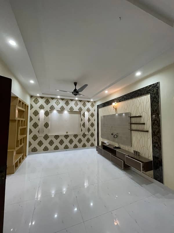 Architect Society 1 Kanal Uppar Portion Available For Rent 6