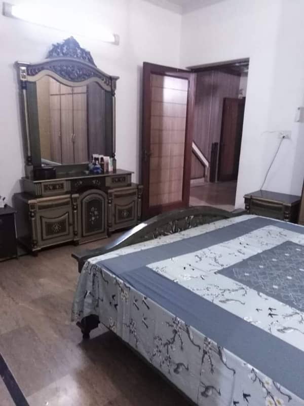 Johar Town 6 Marla Lower Portion Full Furnished Available For Rent 3
