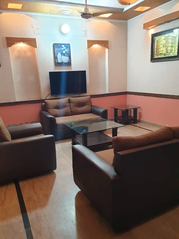 Johar Town 6 Marla Lower Portion Full Furnished Available For Rent 4