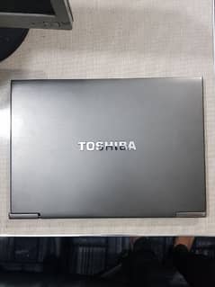 Toshiba Z930  4/120GB  i5 3rd Gen