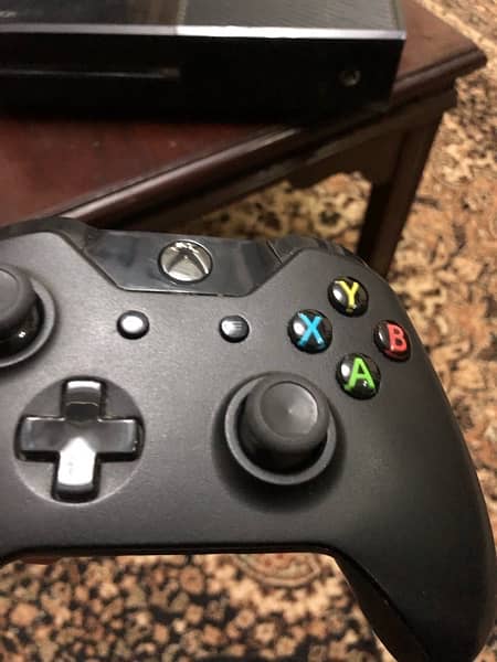 xbox one 2 controllers and kinect 2