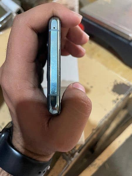 OnePlus 10 pro 5G 4