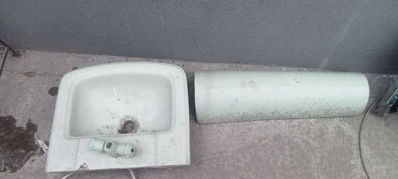 complete Basin with complete fitting along with water tap 0