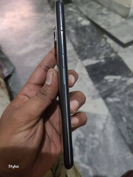 oppo f17 pro 6/128 with original charger 5