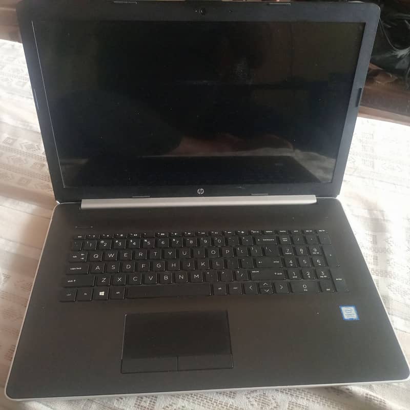 HP core i7 8the generation Laptop with touch screen 0