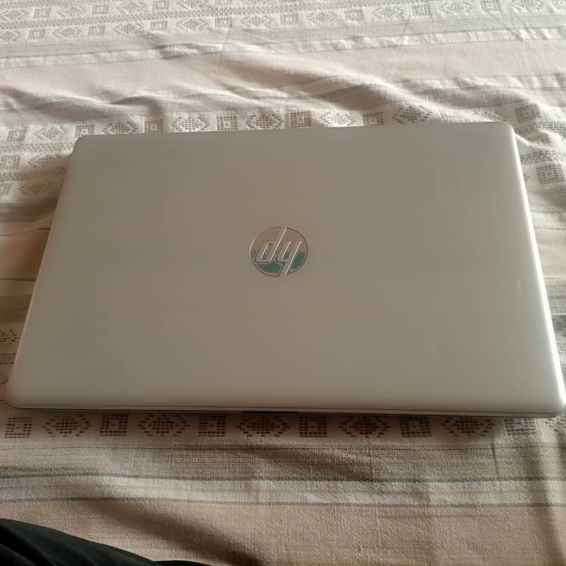 HP core i7 8the generation Laptop with touch screen 3