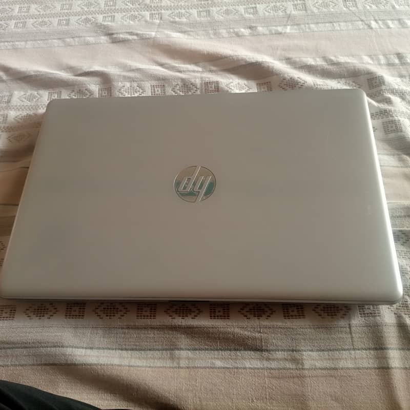 HP core i7 8the generation Laptop with touch screen 4