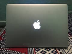 Apple Mackbook Air 2014 4/128ssd core i5 condition 10/9
