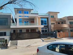 14 mrle house available for rent faisal town 0
