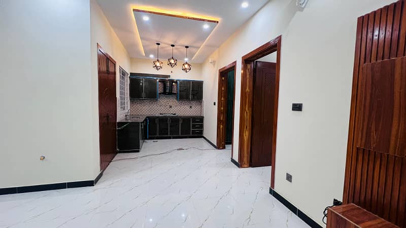 14 mrle house available for rent faisal town 2