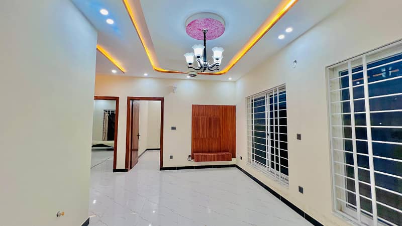 14 mrle house available for rent faisal town 4