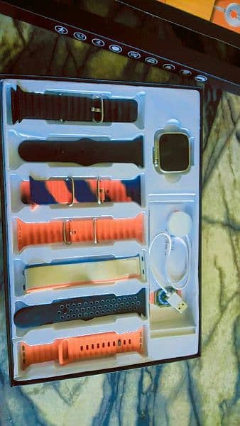 2 ultra smart watch 7 strips and 2 strips gift 4