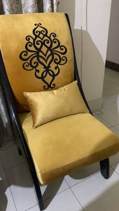 Easy Room Chair