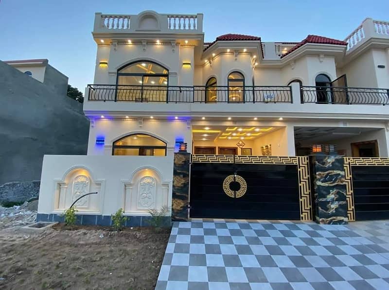 5 Marla Park Facing House For Sale in Buch Villas Multan 0
