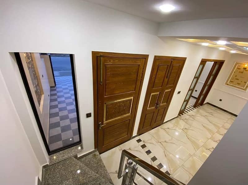5 Marla Park Facing House For Sale in Buch Villas Multan 8