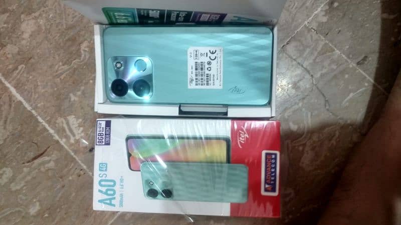 mobile phone for sale model No. itel A60 1