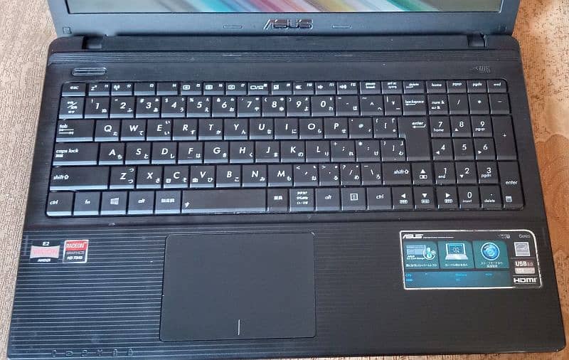 ASUS laptop 1