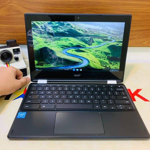 Acer Chromebook book R11 Touch screen
360° Rotatable screen 0