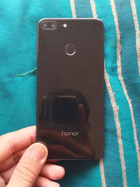 Honor 9 lite New condition in Black color. 4 / 64 Ha. 2