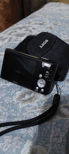 Sony Cyber shot digital camera 14.1