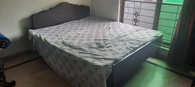 Bed (Sheesham) Queen Size with Foam 0