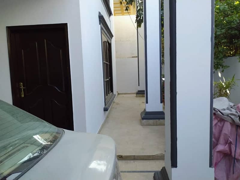 House for sale block 1
400 square yards 18