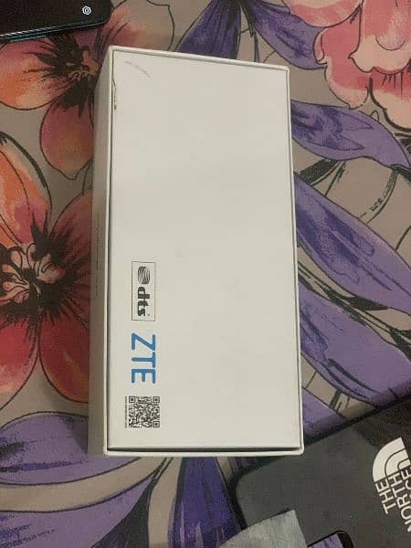 new ZTE vita v30 128gb 4gb ram with box pta approved 9