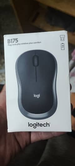 Logitech  Wireless Mouse B175 brand New Pinpack hai