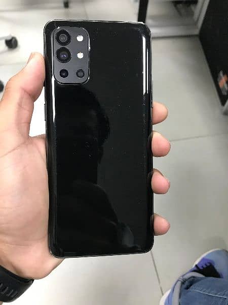 OnePlus 9r 0