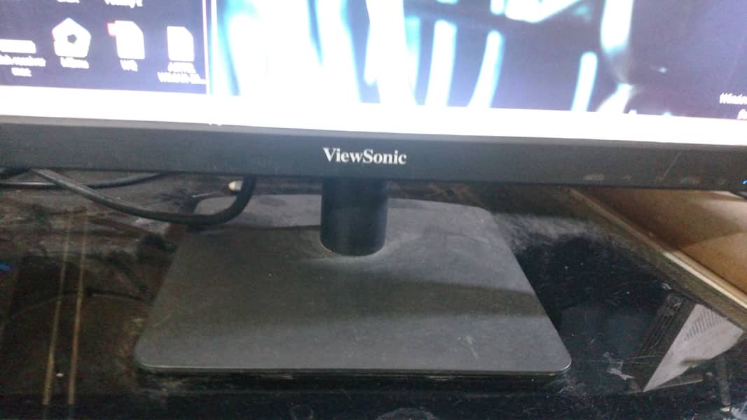 viewsonic width 19inch lcd in mind condition 3
