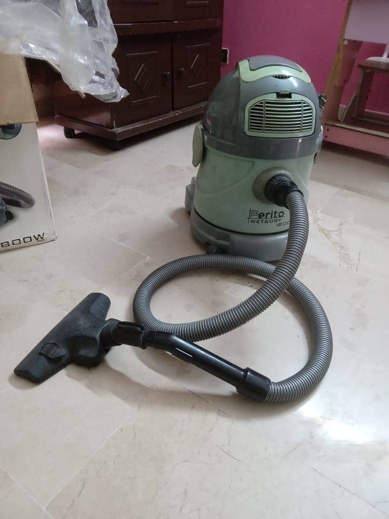 Vacuum Cleaner Wet & Dry 1