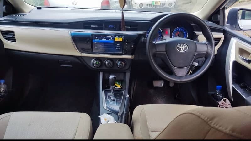 Toyota Corolla Altis 2016 3