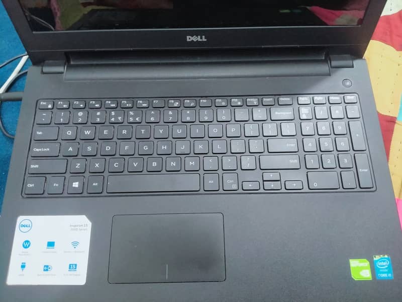 Dell core i5 5th generation 4gb ram 128sdd and 500 hdd 8