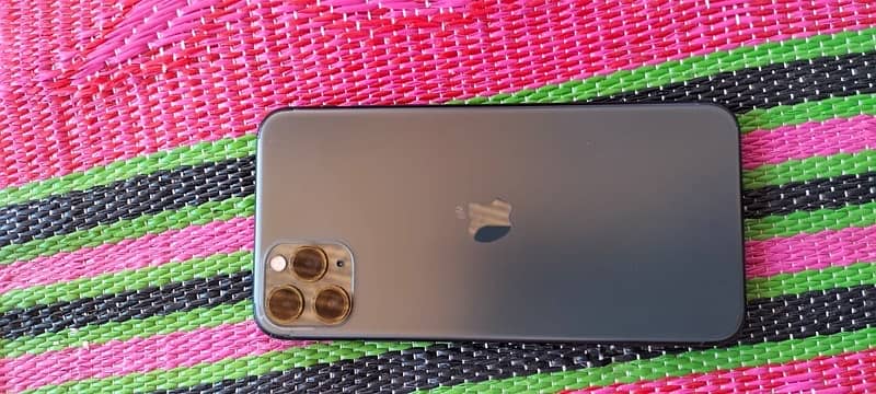 I phone 11 Pro Max PTA Approved 1