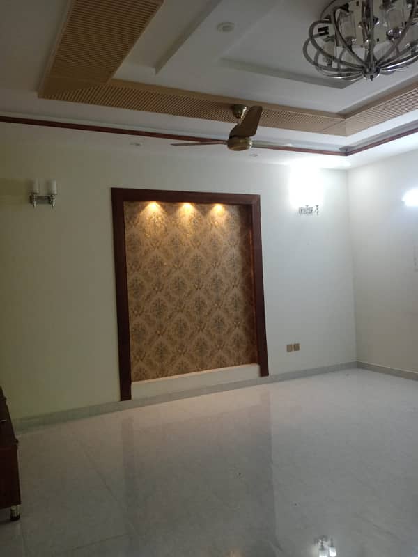 10 Marla Portion For Rent Opposite Dha Phase 5 4