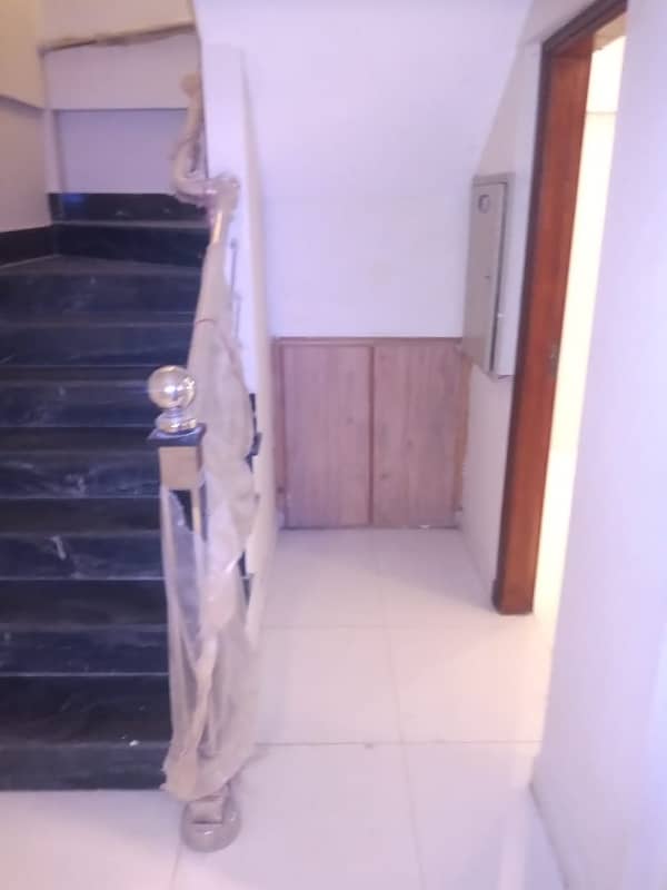 Duplex apartment for sale 4 bedroom 4 attached washroom tiled flooring American kitchen fully renovated huge lounge 2