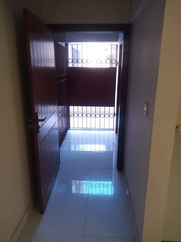 Duplex apartment for sale 4 bedroom 4 attached washroom tiled flooring American kitchen fully renovated huge lounge 3