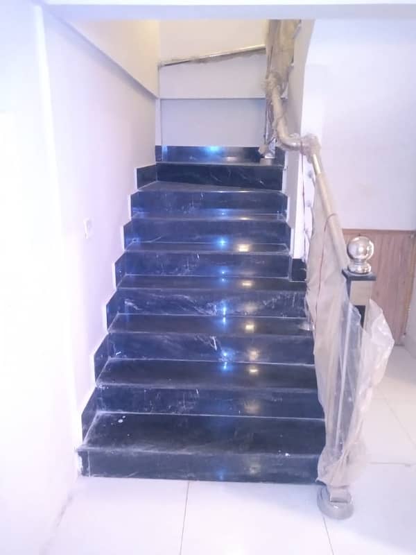 Duplex apartment for sale 4 bedroom 4 attached washroom tiled flooring American kitchen fully renovated huge lounge 13