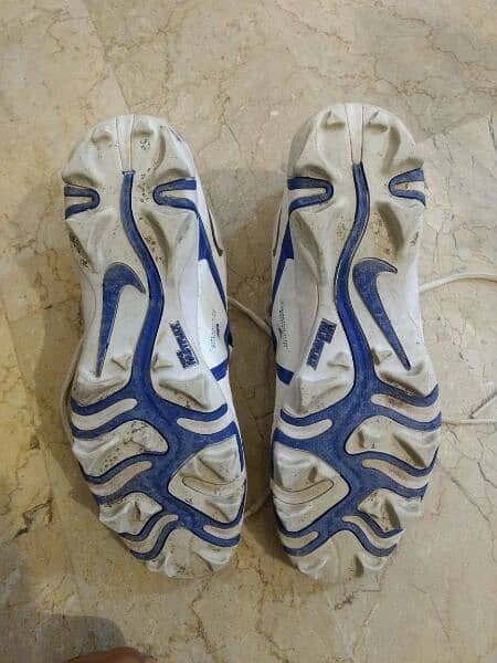 Football Toes Shoes for Sell 2