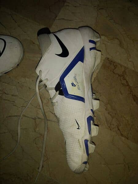 Football Toes Shoes for Sell 4