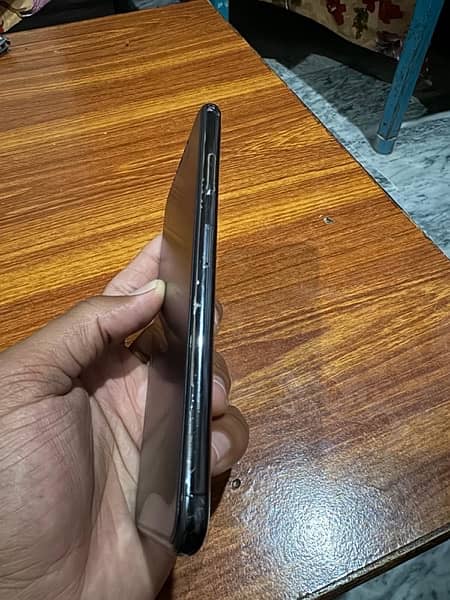 Xs Max 64 GB NoN PTA 10/10 With Box Charger 2