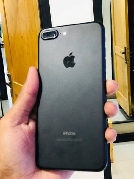 iPhone 7plus 256gb pta approved 1