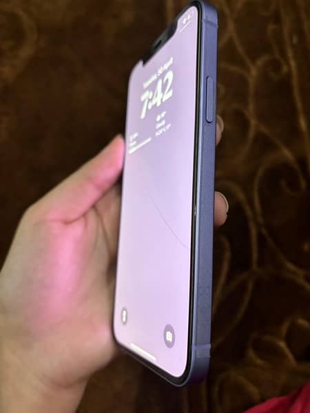 iPhone 12 purple colour 0