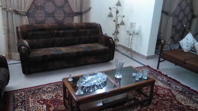 7 seater sofa set in a good condition 0