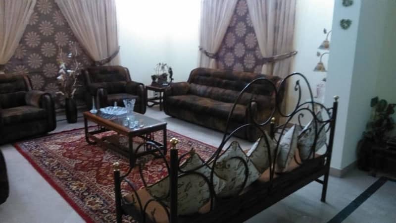 7 seater sofa set in a good condition 1
