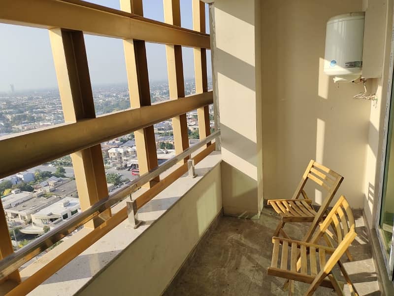 Short-Term Accommodation, Luxurious One Bedroom Gold Crest Apartment 9